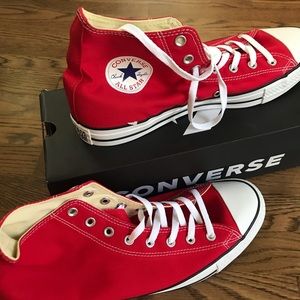 New in box! Men’s Red Converse Size 13